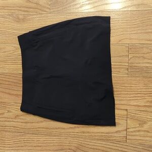 Athleta black workout, running skorts with mesh lining and zipper pockets, 8